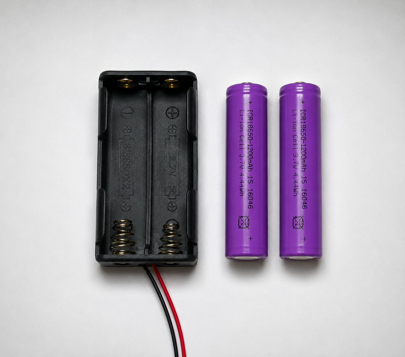 Universal Dual Slot 18650 Lithium-Ion Battery Charger with 2 x 18650 3.7V Rechargeable Li-ion Batteries | Smart Battery Charging Kit | Black